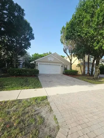 152 Canterbury Place Royal Palm Beach FL 33414