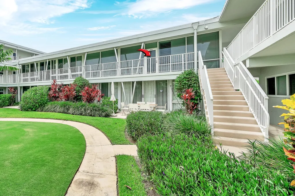 1221 Hillsboro Mile Hillsboro Beach FL 33062