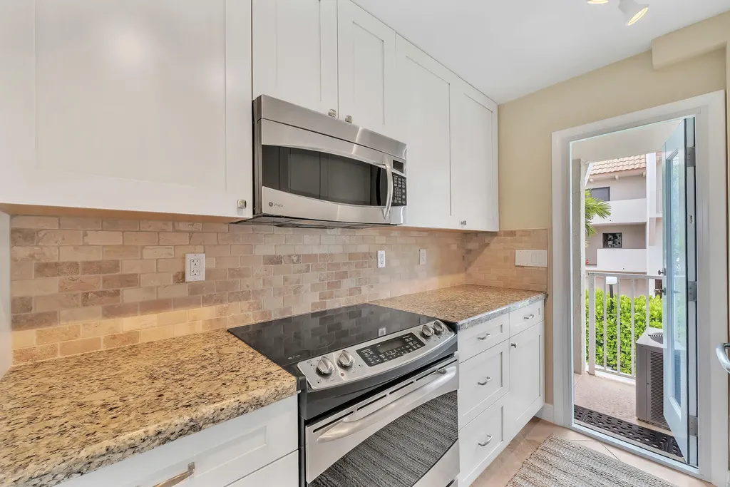 1221 Hillsboro Mile Hillsboro Beach FL 33062