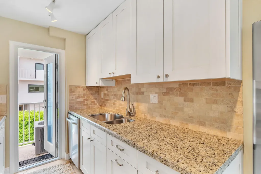 1221 Hillsboro Mile Hillsboro Beach FL 33062