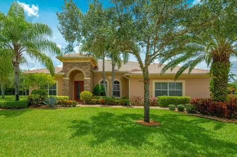 7422 SE Belle Maison Drive Stuart FL 34997