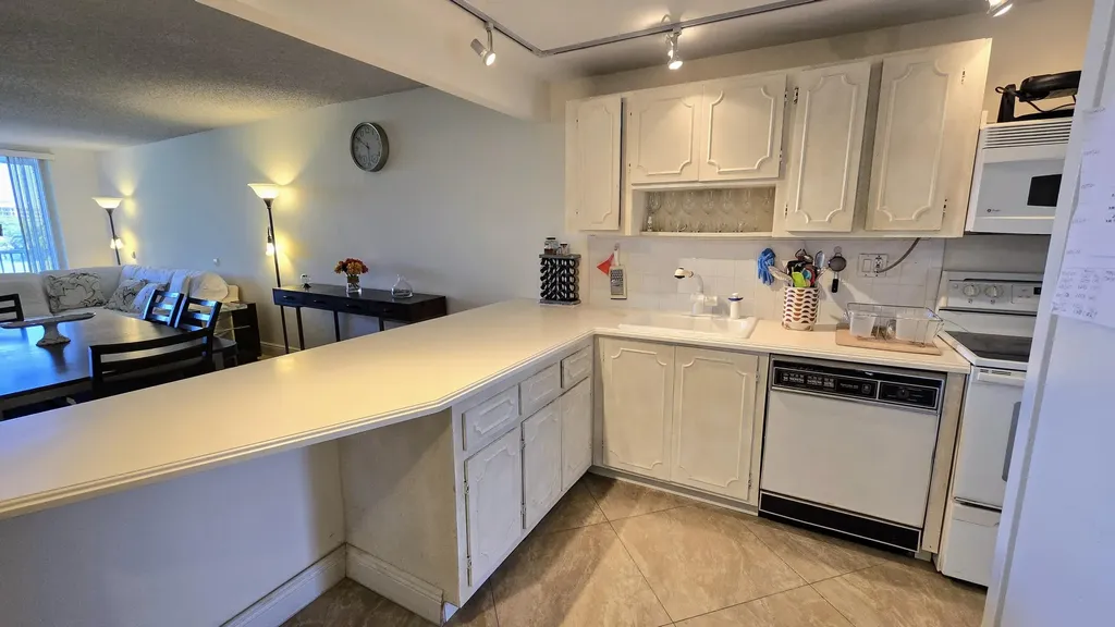 3100 N Course Lane Pompano Beach FL 33069