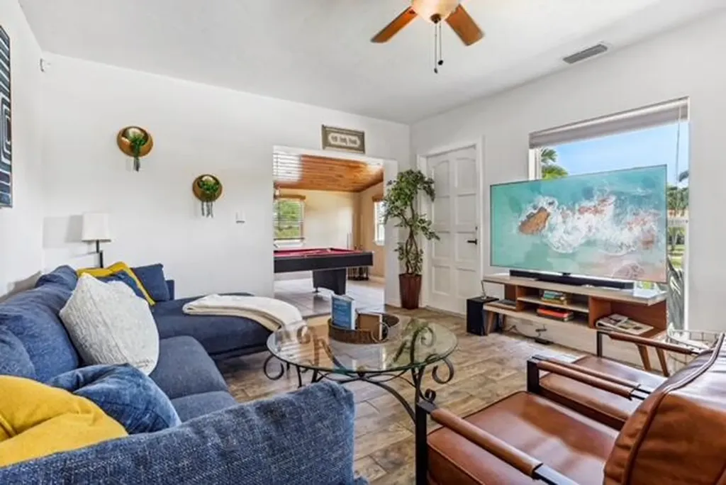 917 W Drew Street Lantana FL 33462
