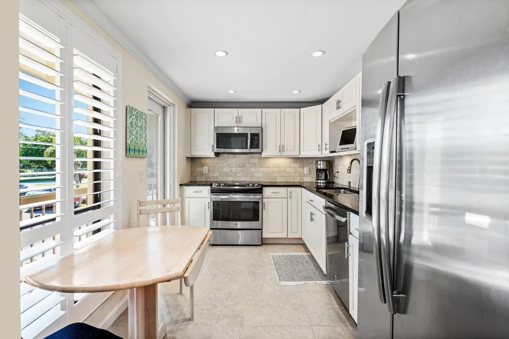 4643 Kittiwake Court Boynton Beach FL 33436