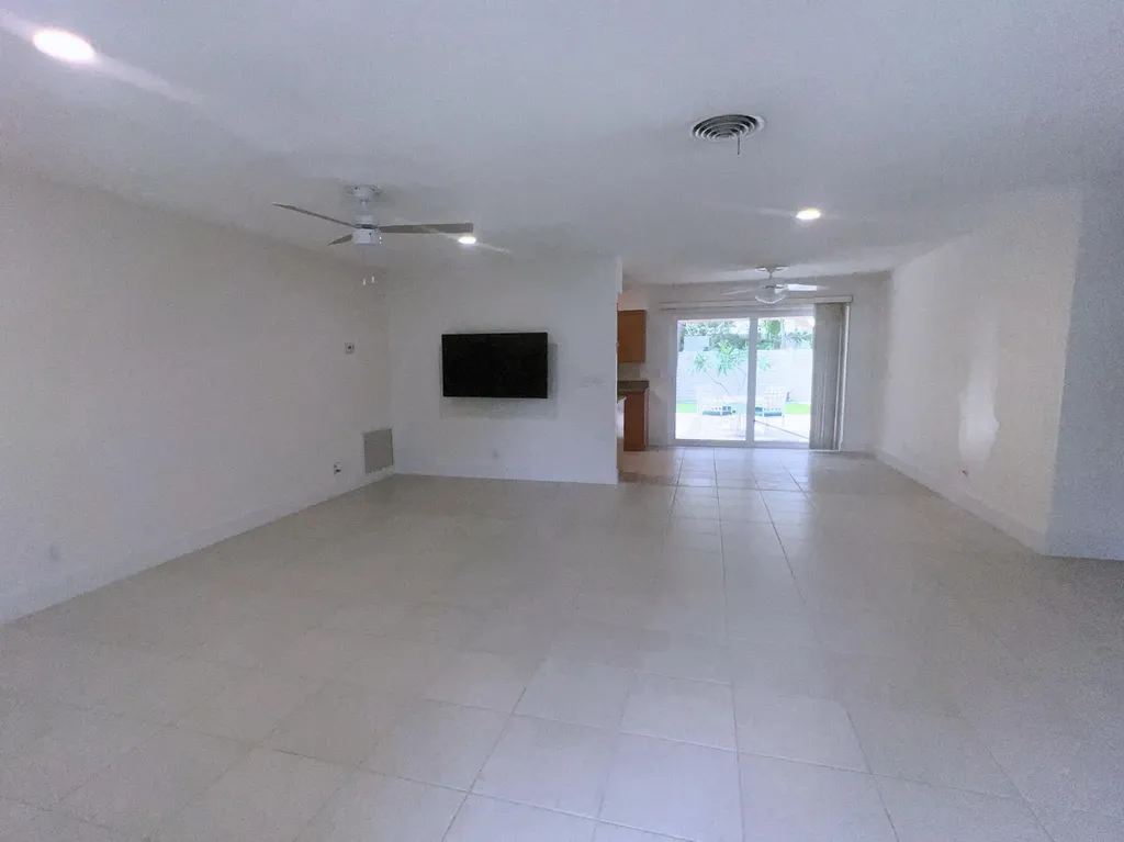 1260 Manor Drive Riviera Beach FL 33404