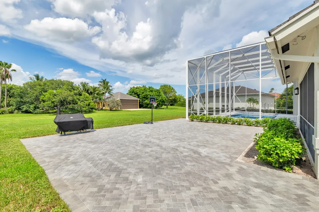 15395 Hawker Lane Wellington FL 33414