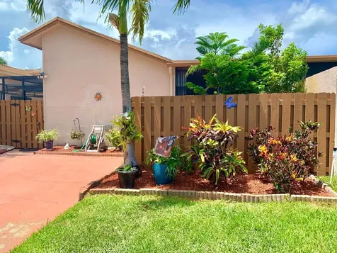 2400 SW 19th Avenue Boynton Beach FL 33426