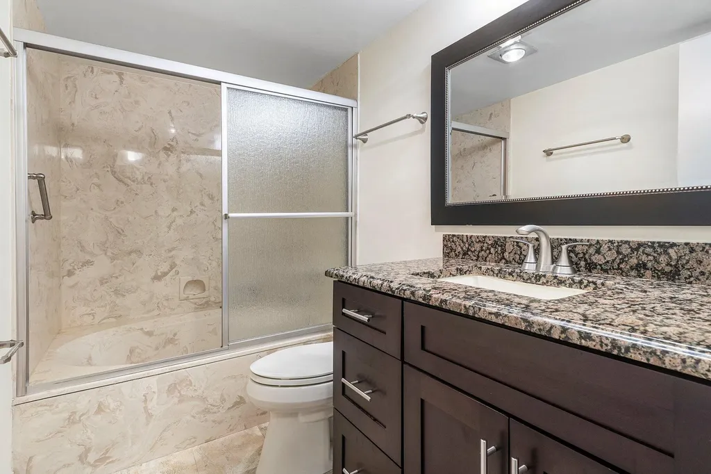 5106 Oak Hill Lane Delray Beach FL 33484