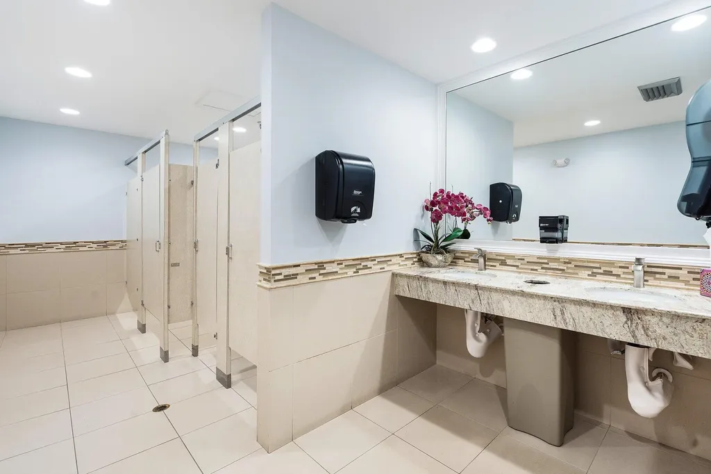 5106 Oak Hill Lane Delray Beach FL 33484