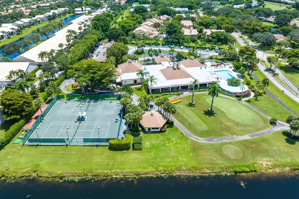 5106 Oak Hill Lane Delray Beach FL 33484