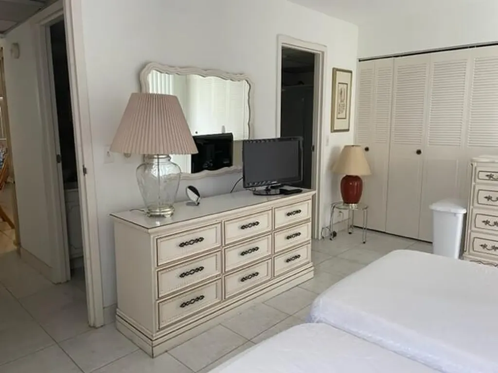 99 Saxony C Delray Beach FL 33446
