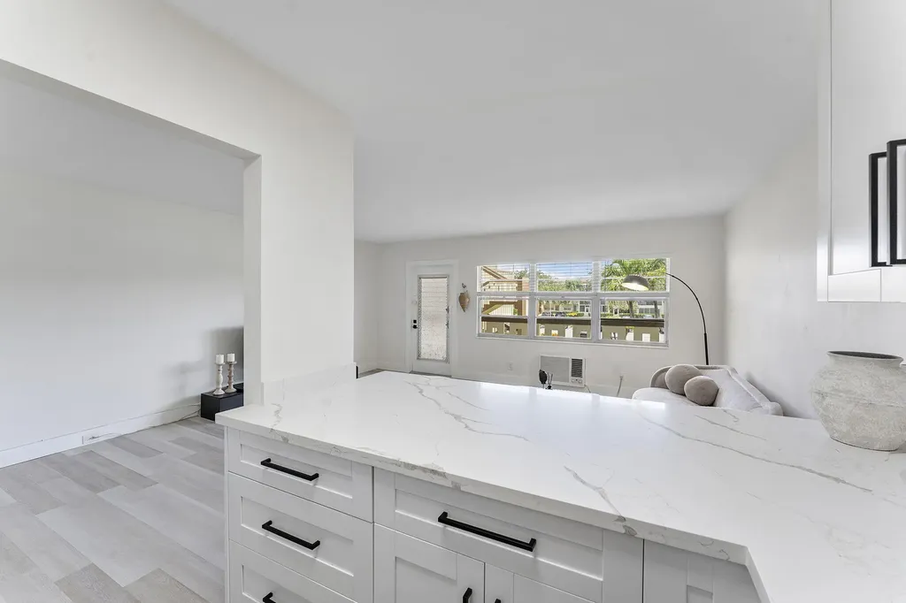 275 Mansfield G Boca Raton FL 33434