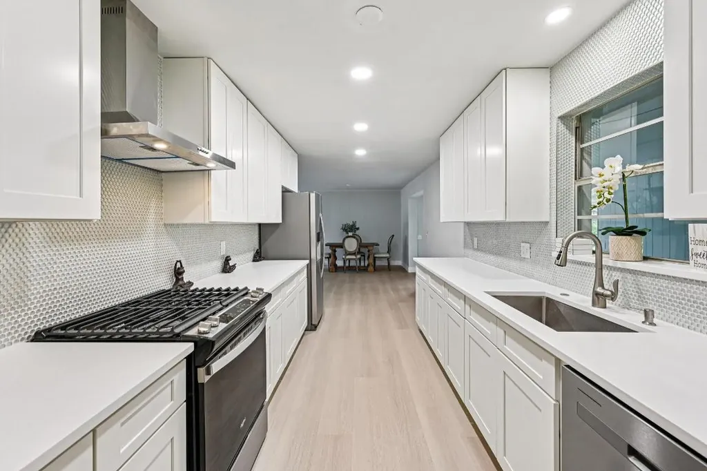 5852 SE Wesley Avenue Stuart FL 34997