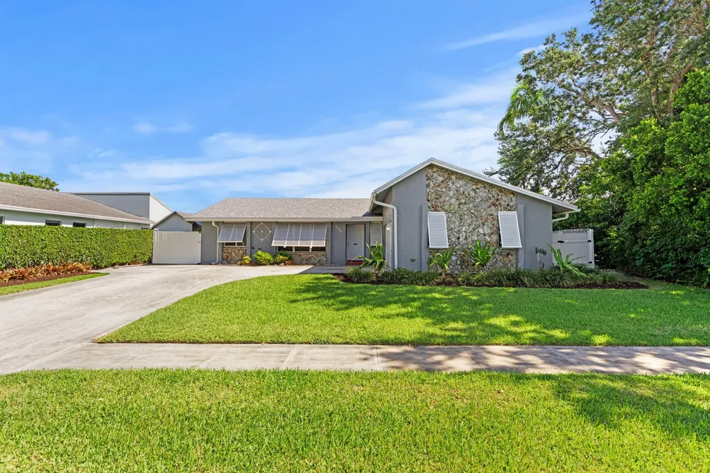 5435 Rose Marie Avenue N Boynton Beach FL 33472