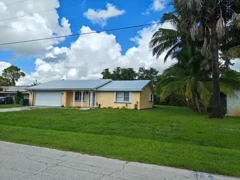 253 SE Verada Avenue Port St Lucie FL 34983