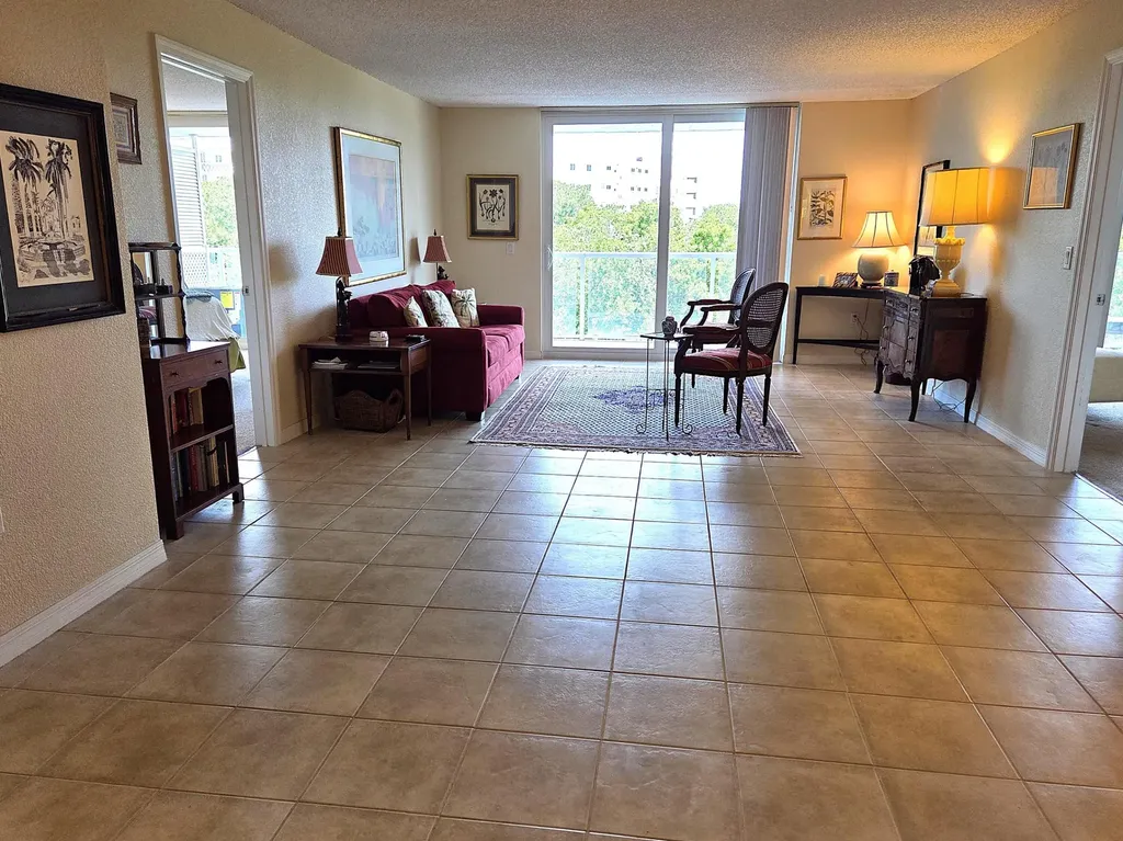 2560 S Ocean Boulevard Palm Beach FL 33480