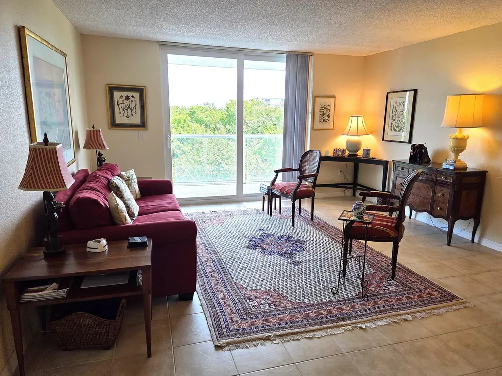 2560 S Ocean Boulevard Palm Beach FL 33480