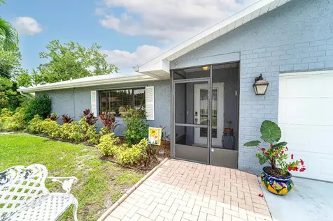 392 SW Molloy Street Port St Lucie FL 34984