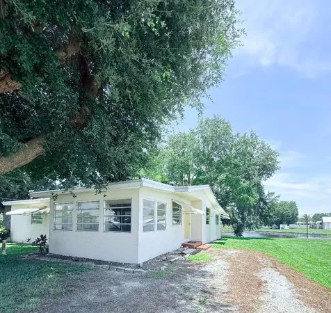 1025 Ash Circle Okeechobee FL 34974