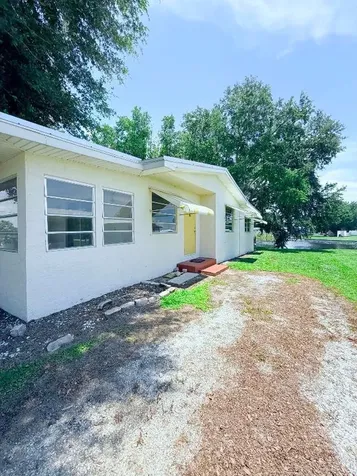 1025 Ash Circle Okeechobee FL 34974