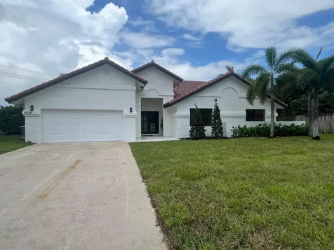 6052 Sunberry Circle Boynton Beach FL 33437