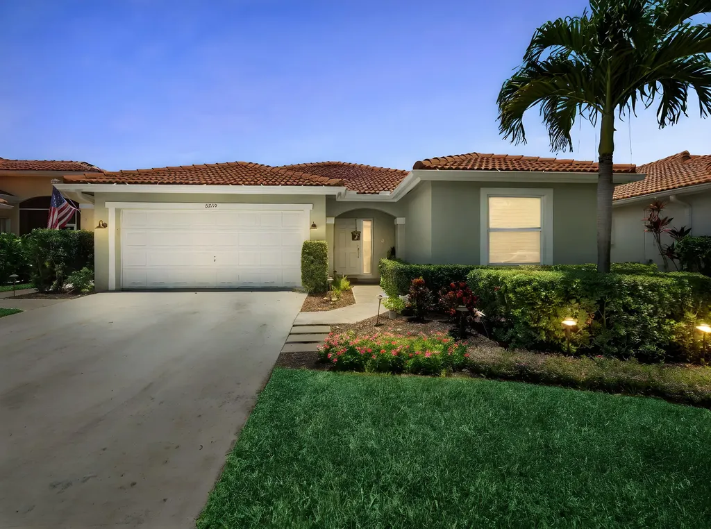 6255 Grand Cypress Circle Lake Worth FL 33463