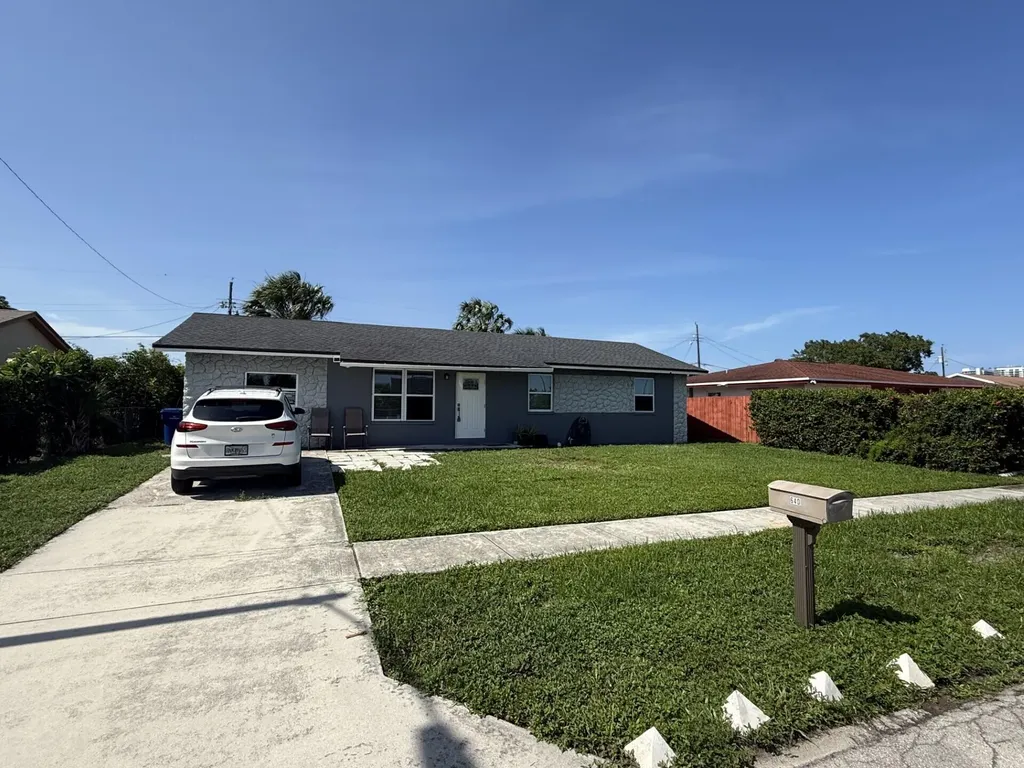 640 W 34th Street Riviera Beach FL 33404