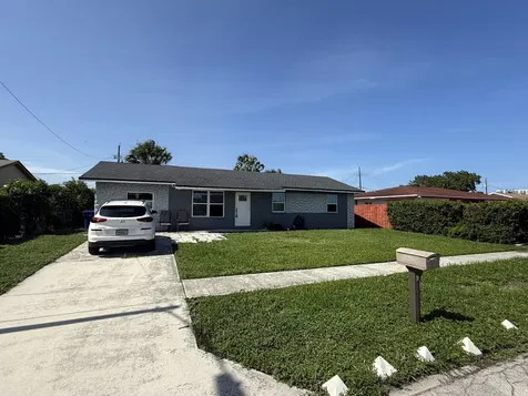 640 W 34th Street Riviera Beach FL 33404