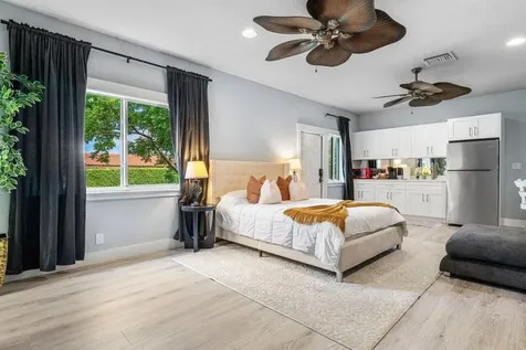 811 SE 31st Street Boca Raton FL 33432