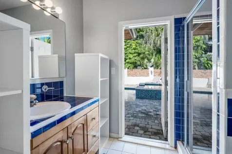 811 SE 31st Street Boca Raton FL 33432