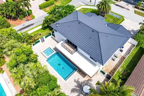 811 SE 31st Street Boca Raton FL 33432