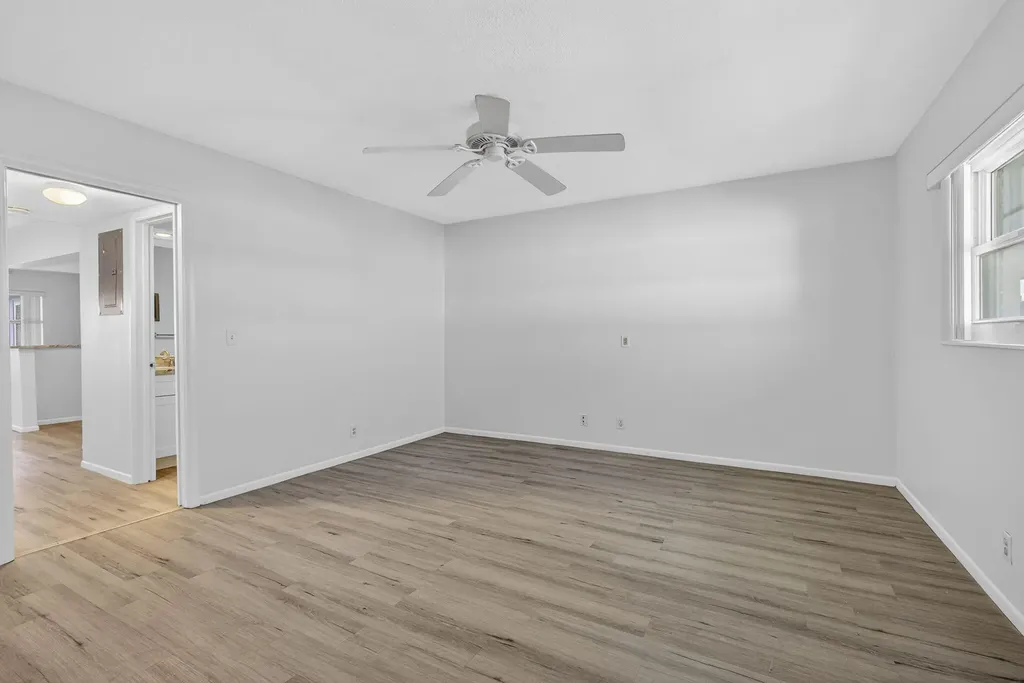 100 Shore Court North Palm Beach FL 33408