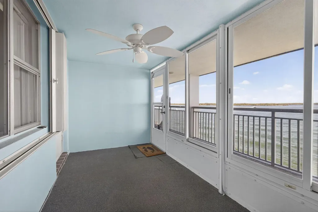 100 Shore Court North Palm Beach FL 33408