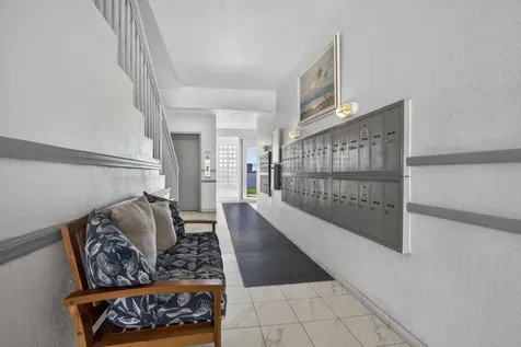 100 Shore Court North Palm Beach FL 33408