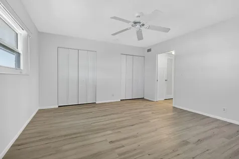 100 Shore Court North Palm Beach FL 33408
