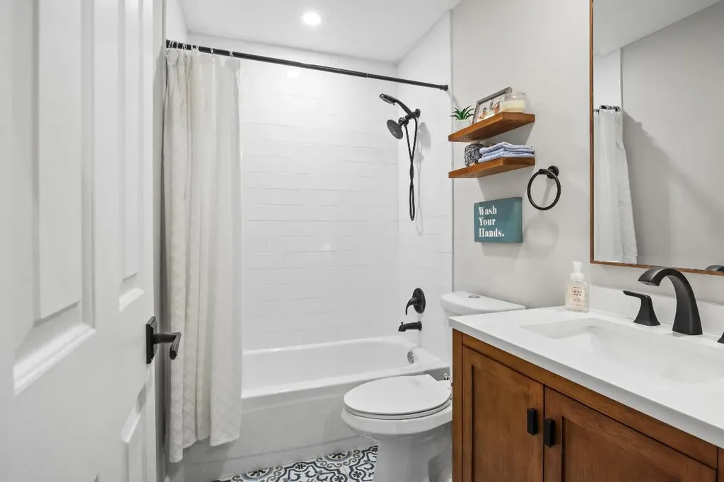 2021 NW 15th Place Delray Beach FL 33445