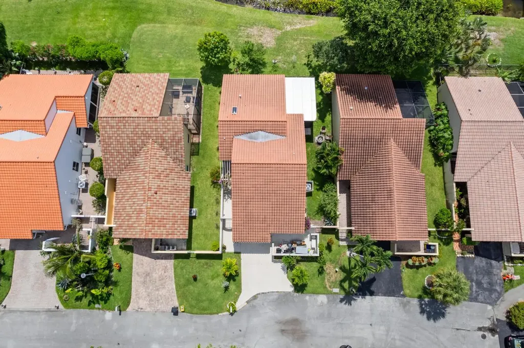 2021 NW 15th Place Delray Beach FL 33445