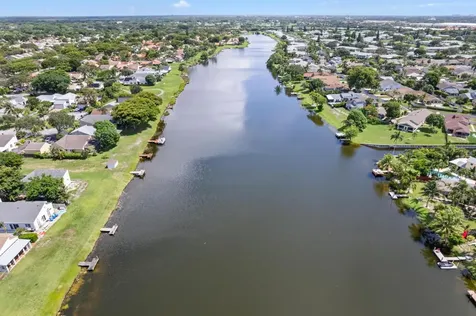 2021 NW 15th Place Delray Beach FL 33445