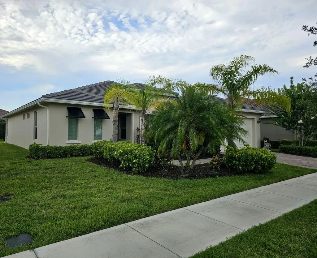 11359 SW Apple Blossom Trail Port St Lucie FL 34987