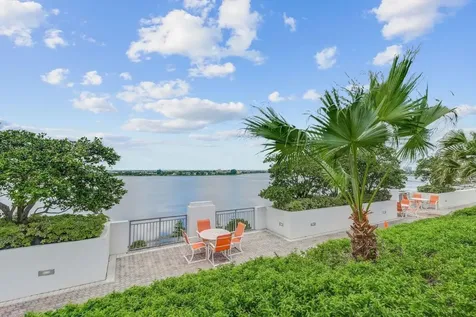 300 S Australian Avenue West Palm Beach FL 33401