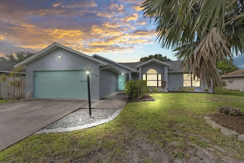 658 SE Strait Avenue Port St Lucie FL 34983