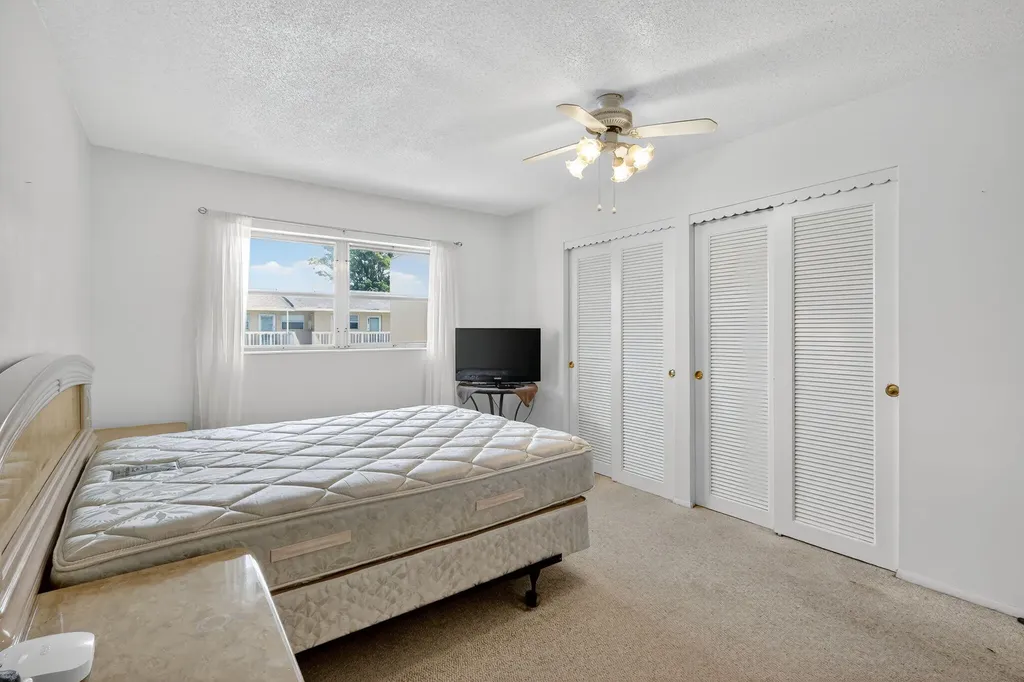 2152 NE 1st Way Boynton Beach FL 33435