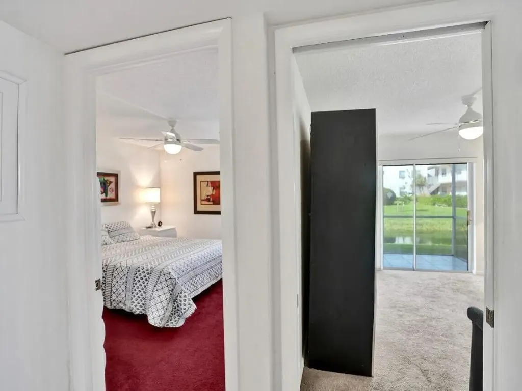 298 Burgundy G Delray Beach FL 33484