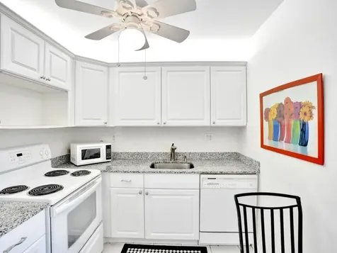 298 Burgundy G Delray Beach FL 33484