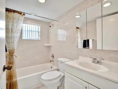 298 Burgundy G Delray Beach FL 33484