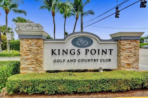298 Burgundy G Delray Beach FL 33484