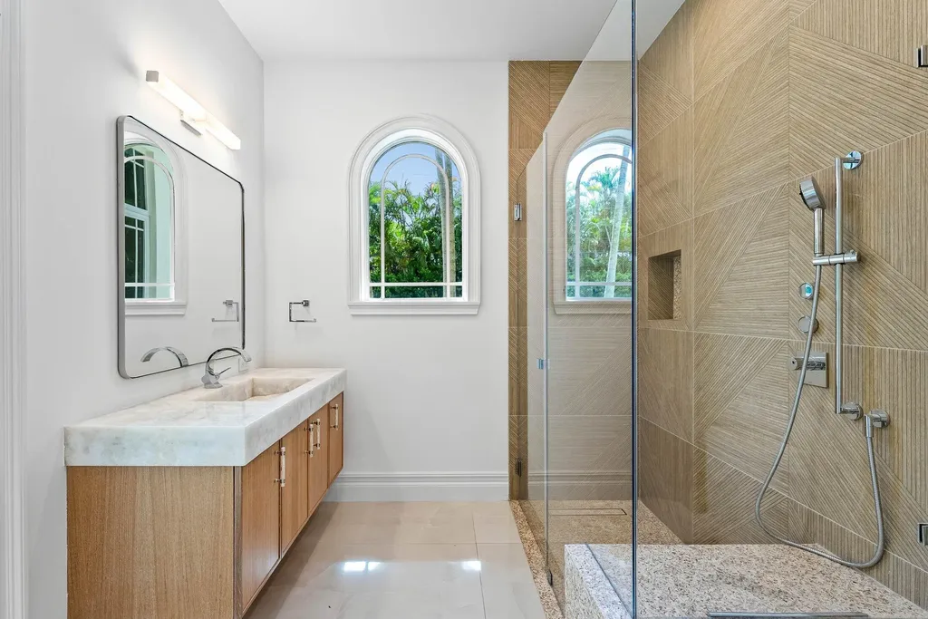 2002 NW 4th Avenue Delray Beach FL 33444