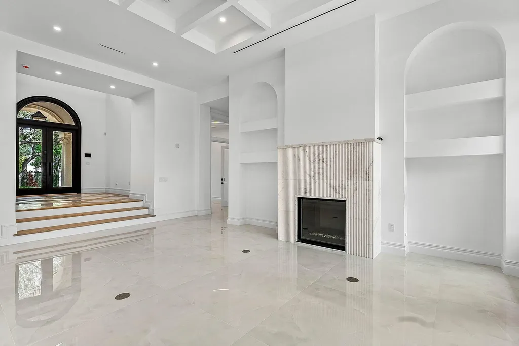 2002 NW 4th Avenue Delray Beach FL 33444