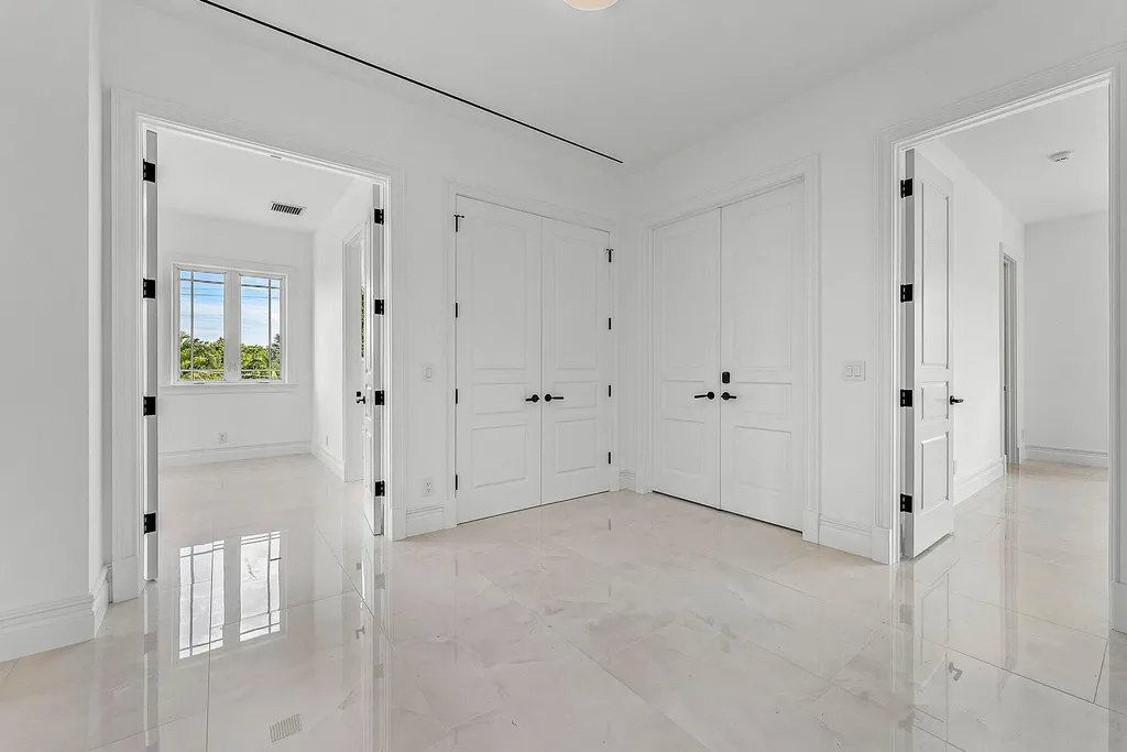 2002 NW 4th Avenue Delray Beach FL 33444