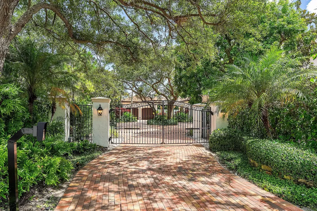 2002 NW 4th Avenue Delray Beach FL 33444